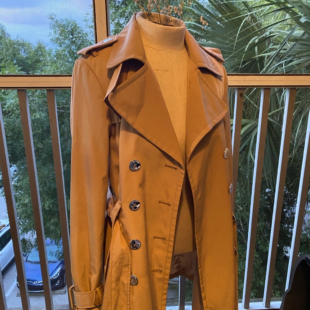 SOLD SOLD SOLD Calvin Klein Beige